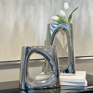ベースオブジェ/おしゃれな飾りになるメタリックシルバーの花瓶L