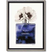 画像をギャラリービューアに読み込む, セレブリティな花のインテリア アート額 / 紺色ボトルにホワイトポピー (Mサイズ)
