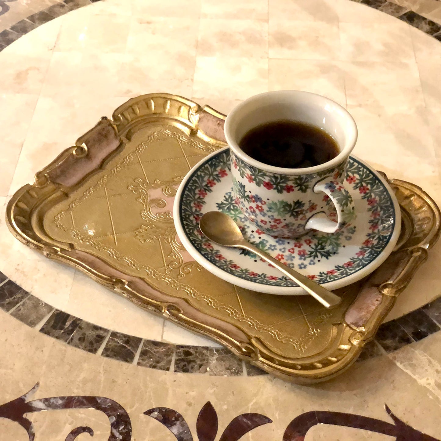 木製で軽い!コーヒートレー/イタリア製ハンドメイド(ボルドー)