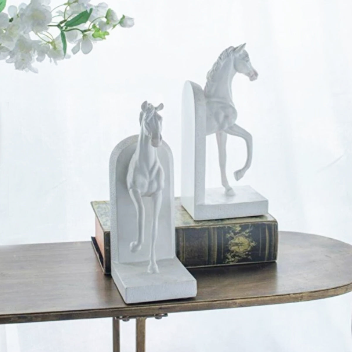 超激得人気二頭の馬の彫刻のブックエンド 鉄製インテリア置物雑貨オブジェ本立て棚飾り西洋雑貨洋風ホームデコ洋間小物スタリオン馬動物書斎ブック 洋風