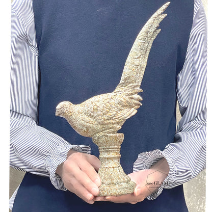 アンティークゴールドの鳥のオブジェ