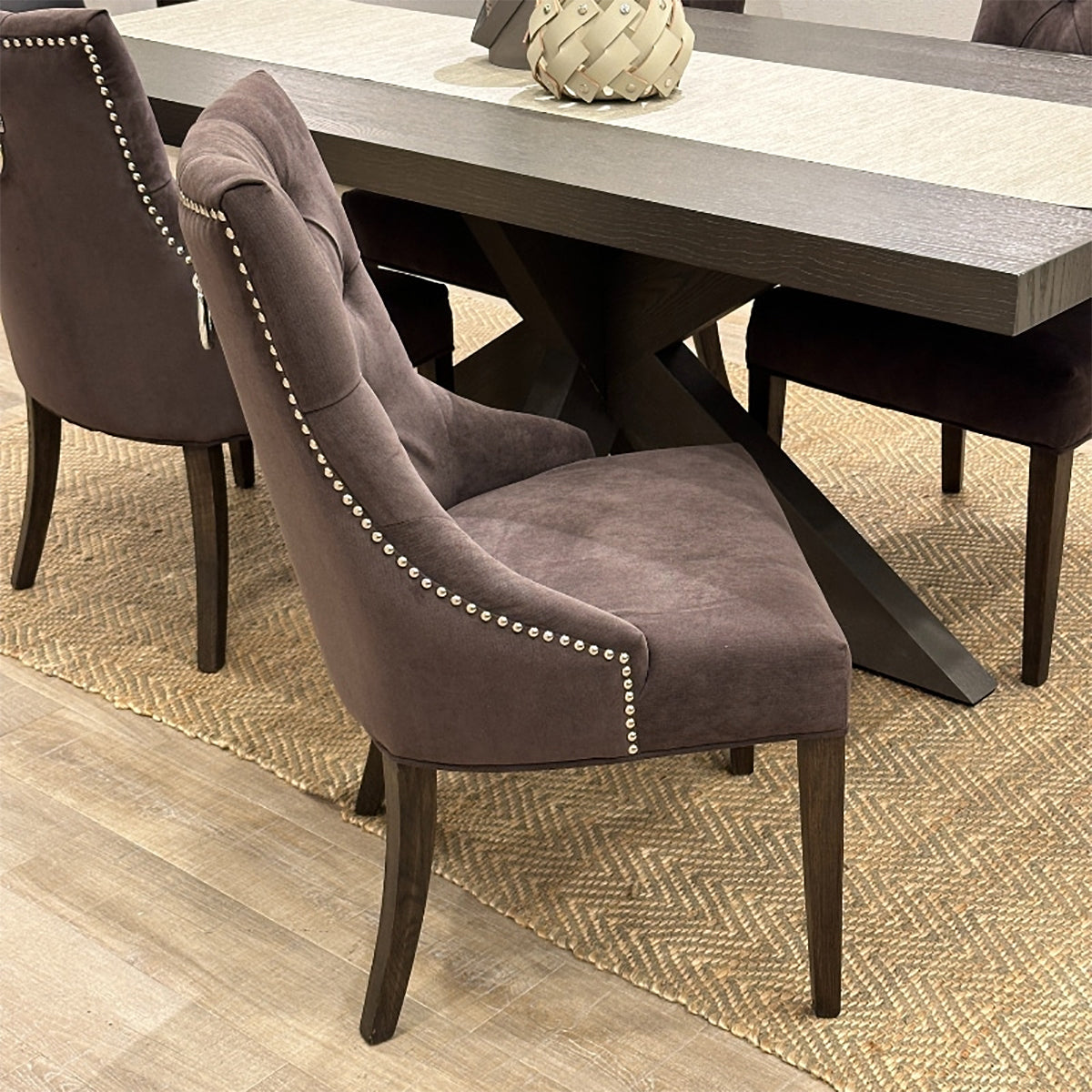 椅子・チェア おしゃれなリビングにぴったり/ 大人のモダンクラシックデザイン 【2脚セット】(ベルベットダークブラウン）