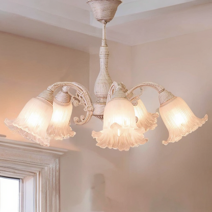 おしゃれでクラシカルなシーリングシャンデリア5灯 / ガラスシェード × アイアンフレーム（アンティークホワイト）