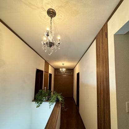 アンティーク調シャンデリア（クリアガラス）/ 小ぶりな３灯サイズ・低天井用カップ