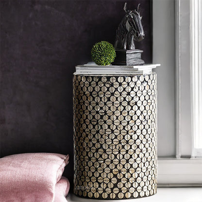 スツール / サイドテーブルや花台にも ブラックのおしゃれなシェルスツール