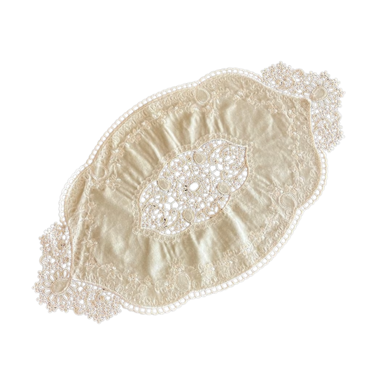 クラシックなドイリー（ベルベット×レース） / 花瓶敷きやインテリアマットに（アイボリー）