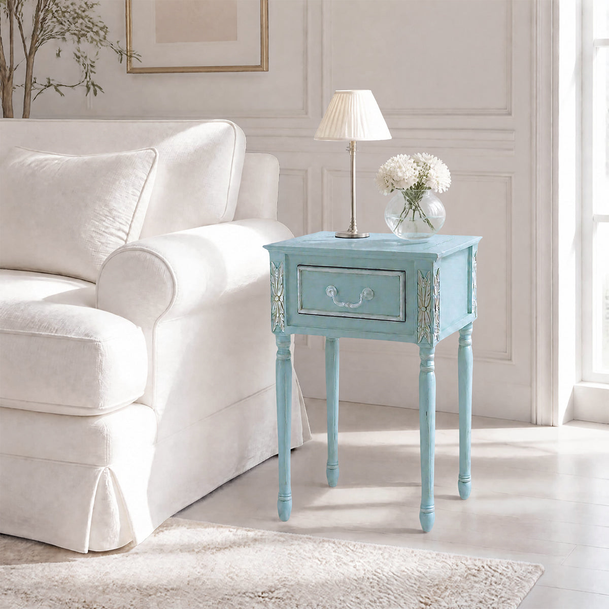 淡いブルーのクラシックサイドテーブル｜コンパクトで華やかな収納家具